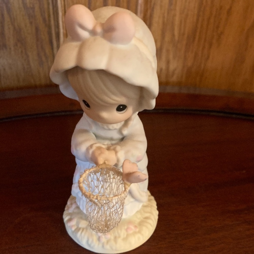 Like new precious moments statue